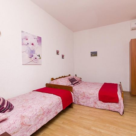 נין Apartments Ivana מראה חיצוני תמונה