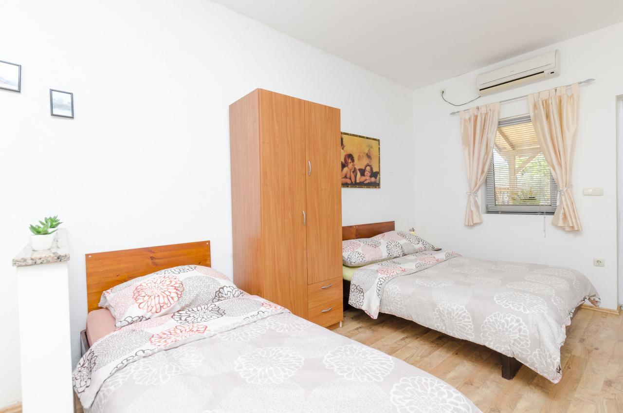 נין Apartments Ivana מראה חיצוני תמונה