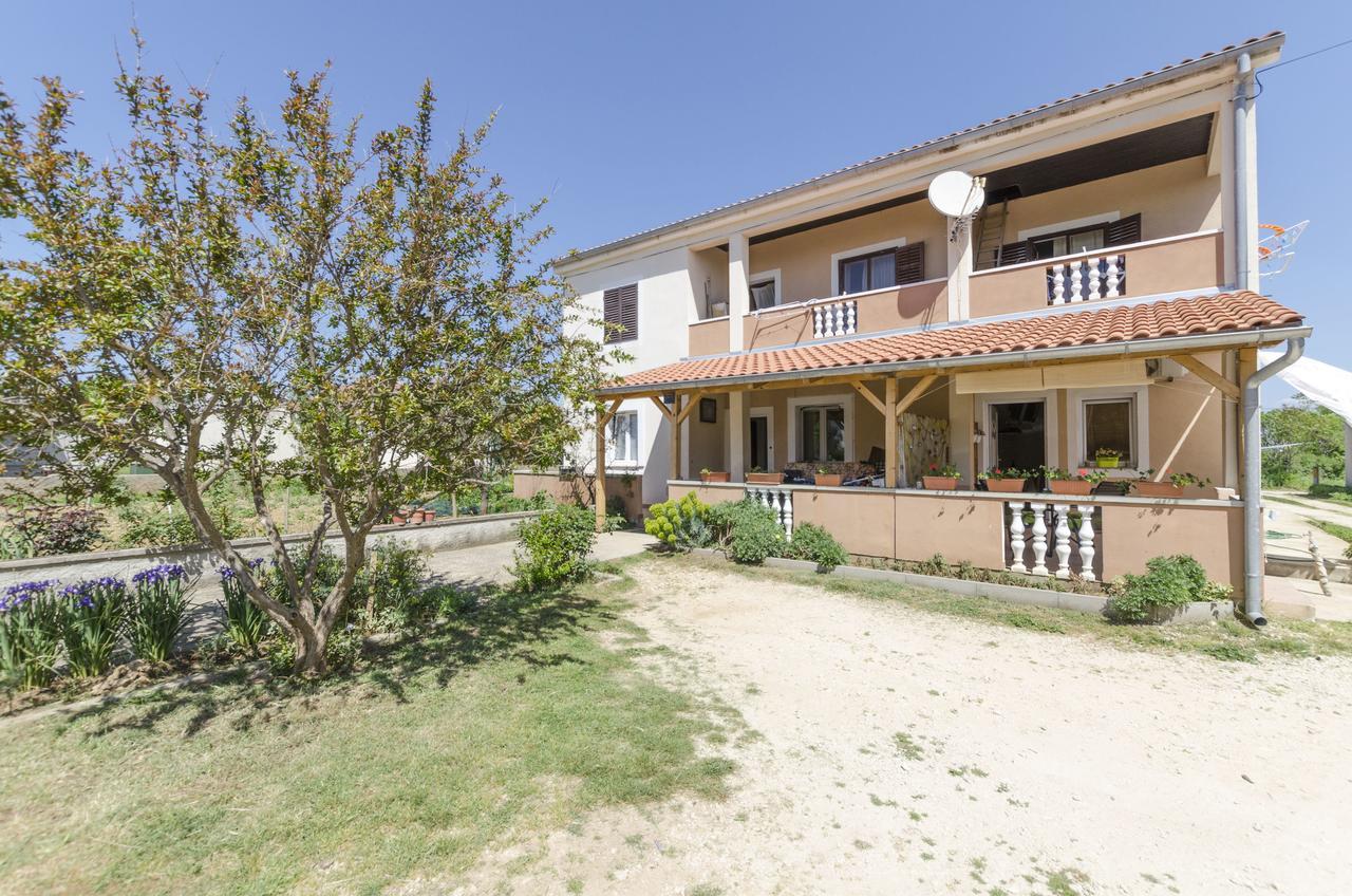 נין Apartments Ivana מראה חיצוני תמונה