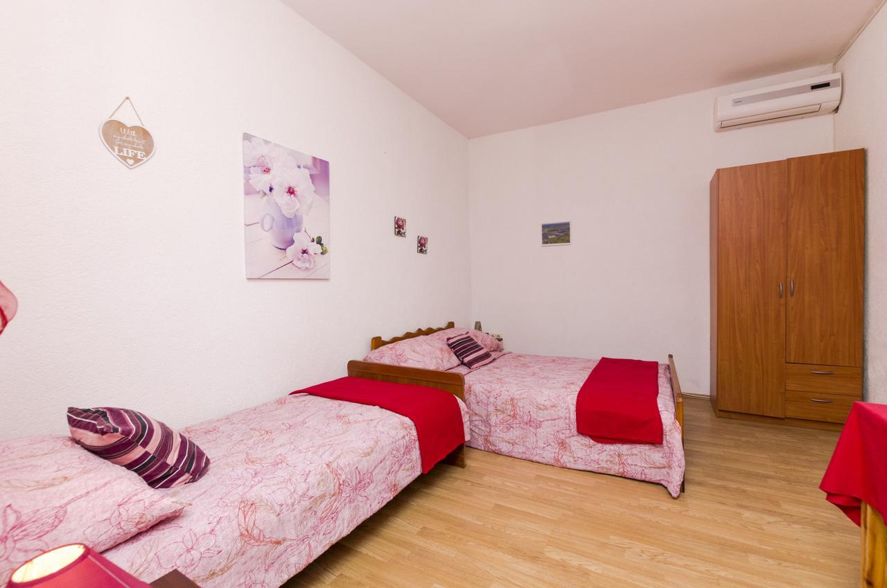 נין Apartments Ivana מראה חיצוני תמונה