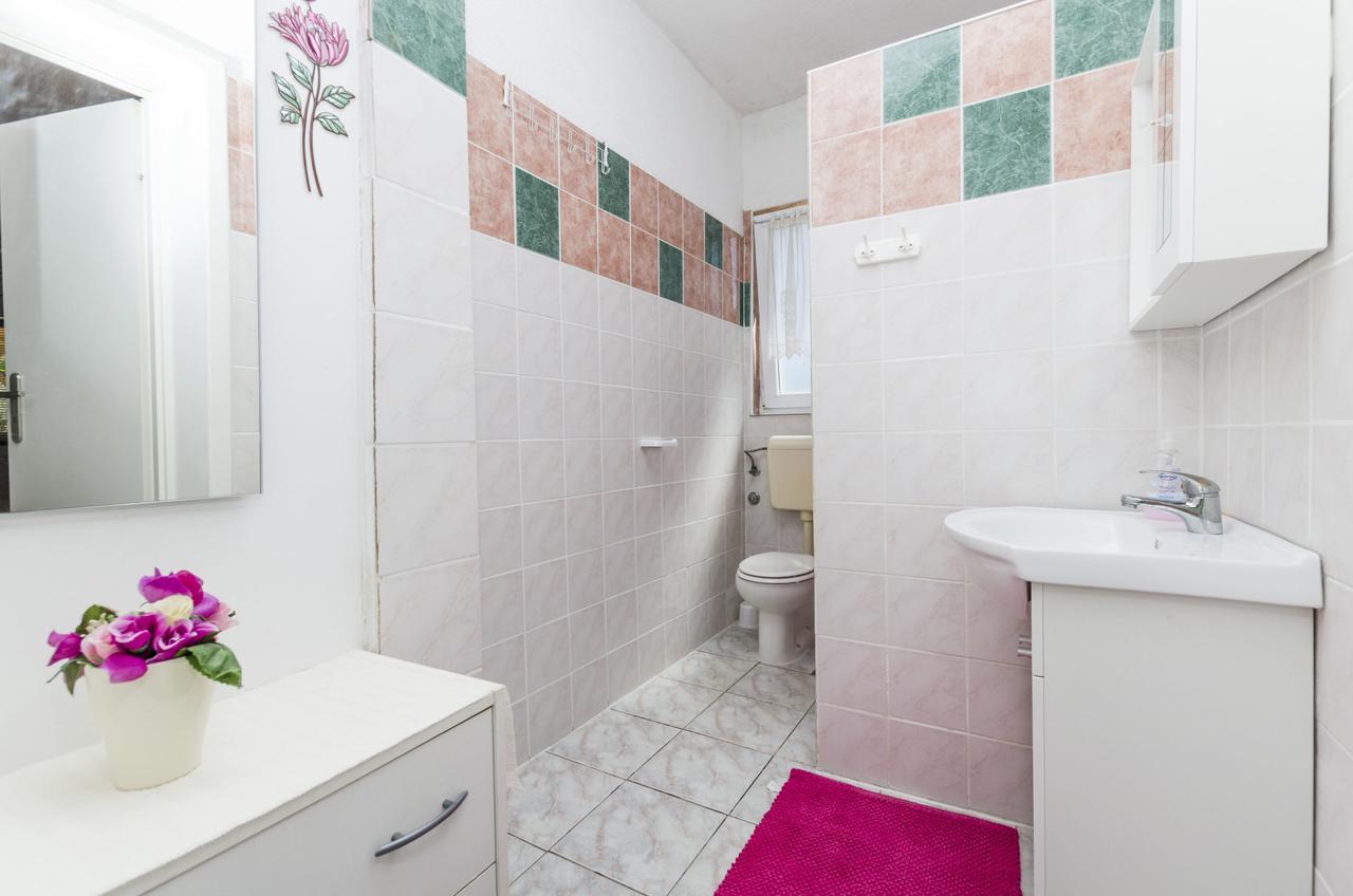 נין Apartments Ivana מראה חיצוני תמונה