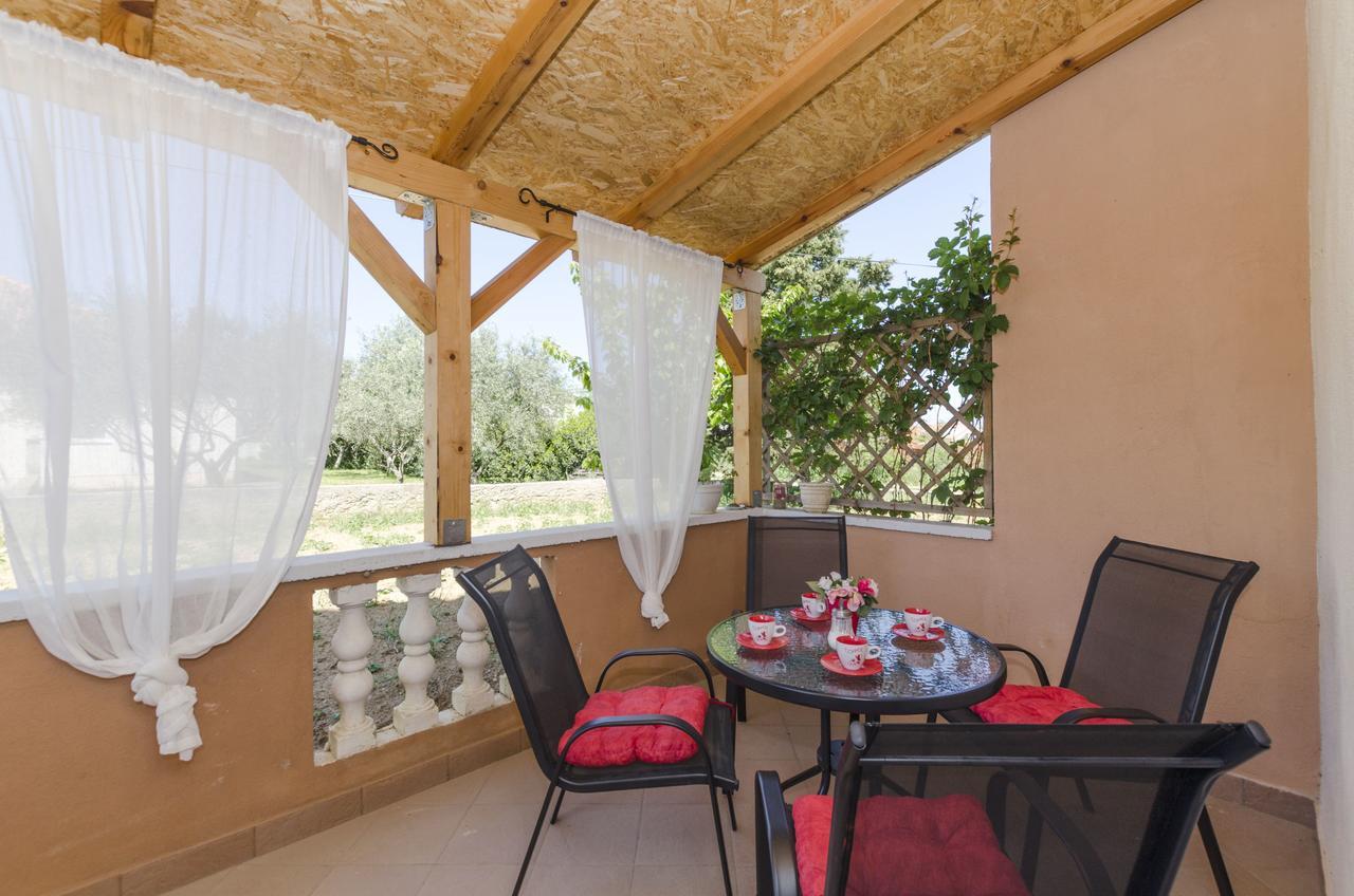 נין Apartments Ivana מראה חיצוני תמונה